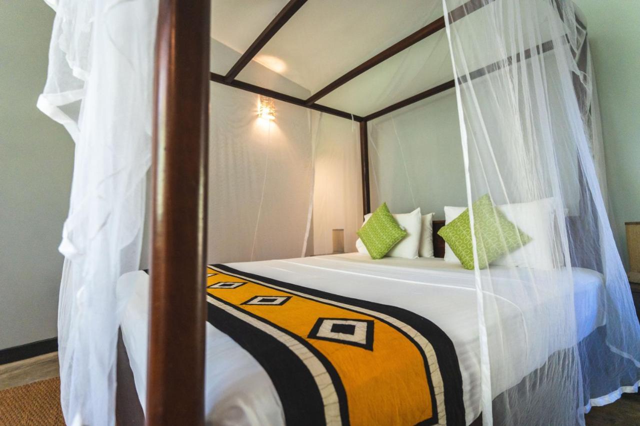 Salt House Hotel Dikwella Bagian luar foto