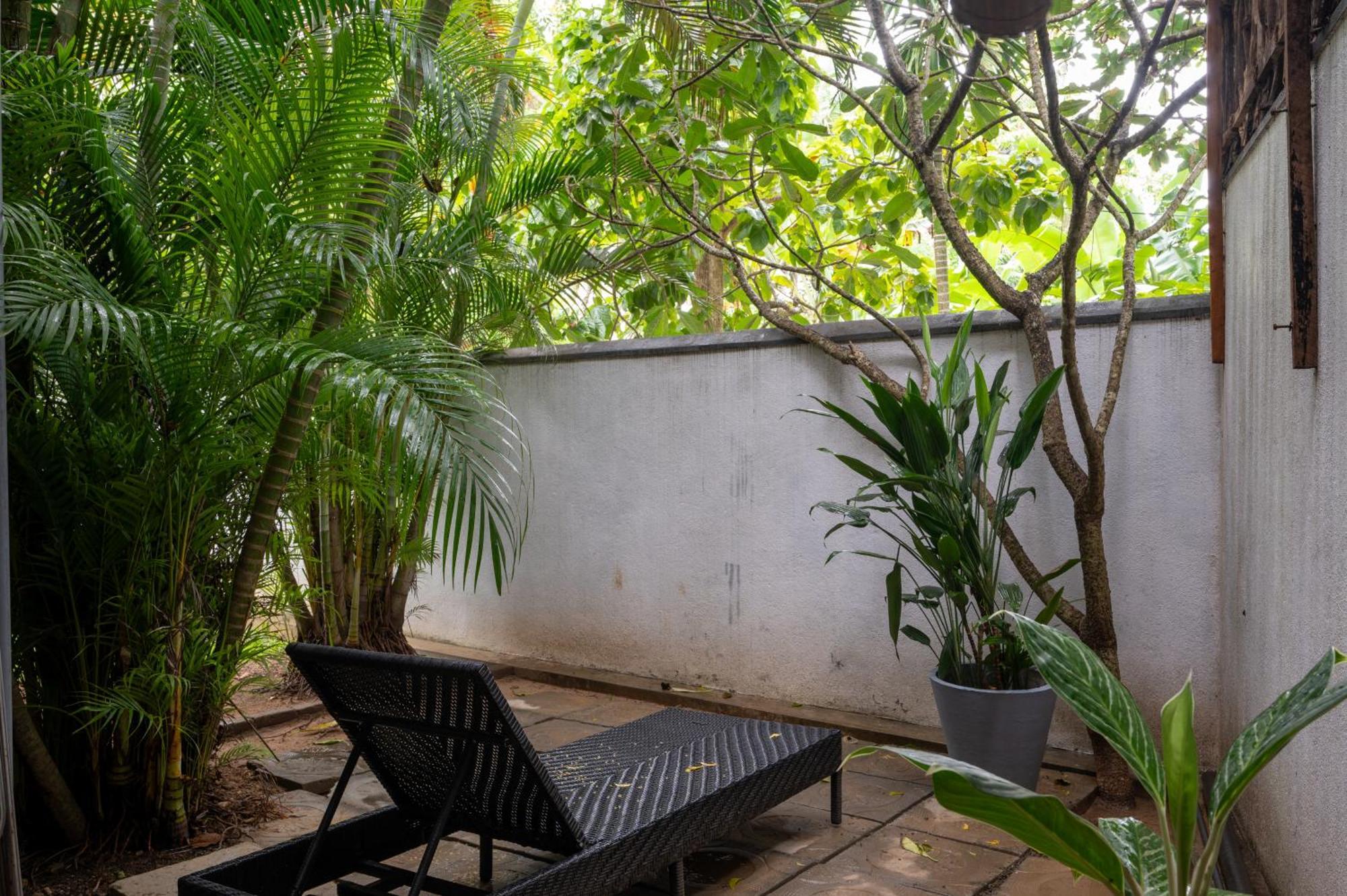 Salt House Hotel Dikwella Bagian luar foto