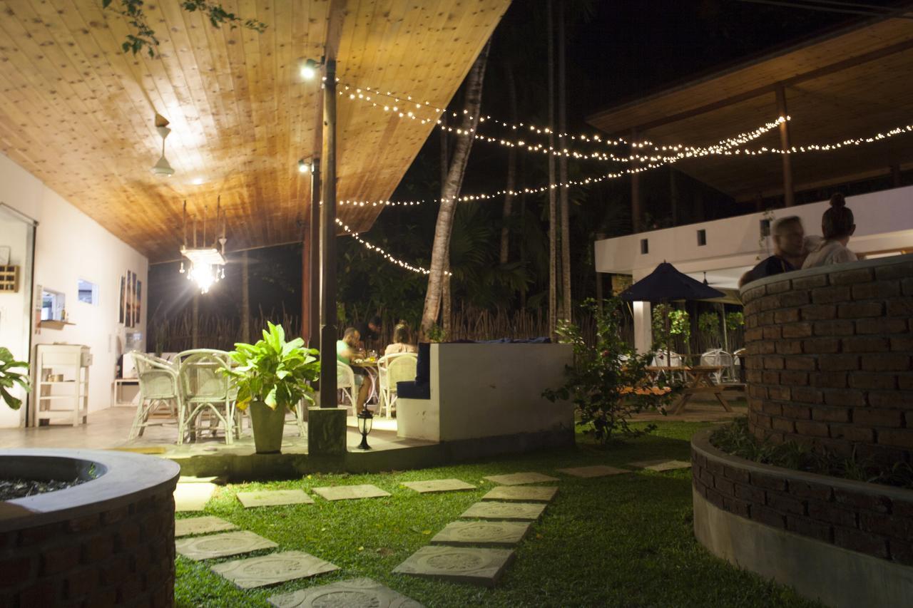 Salt House Hotel Dikwella Bagian luar foto
