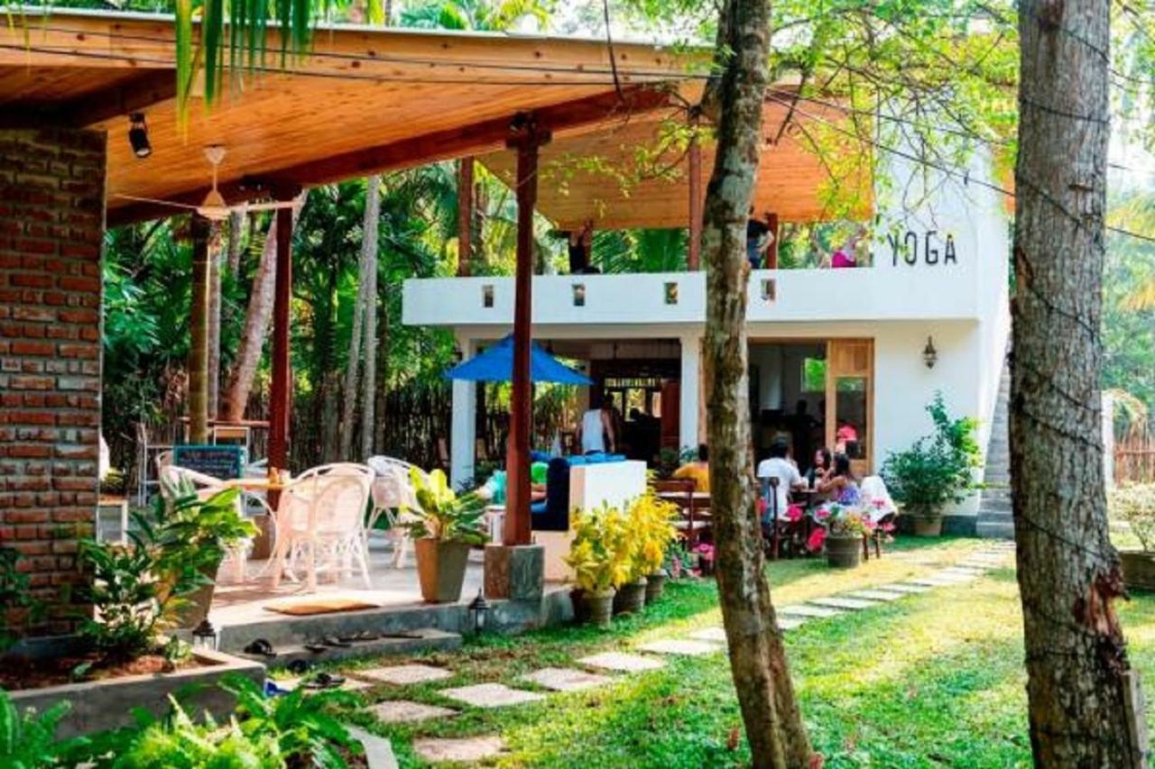 Salt House Hotel Dikwella Bagian luar foto
